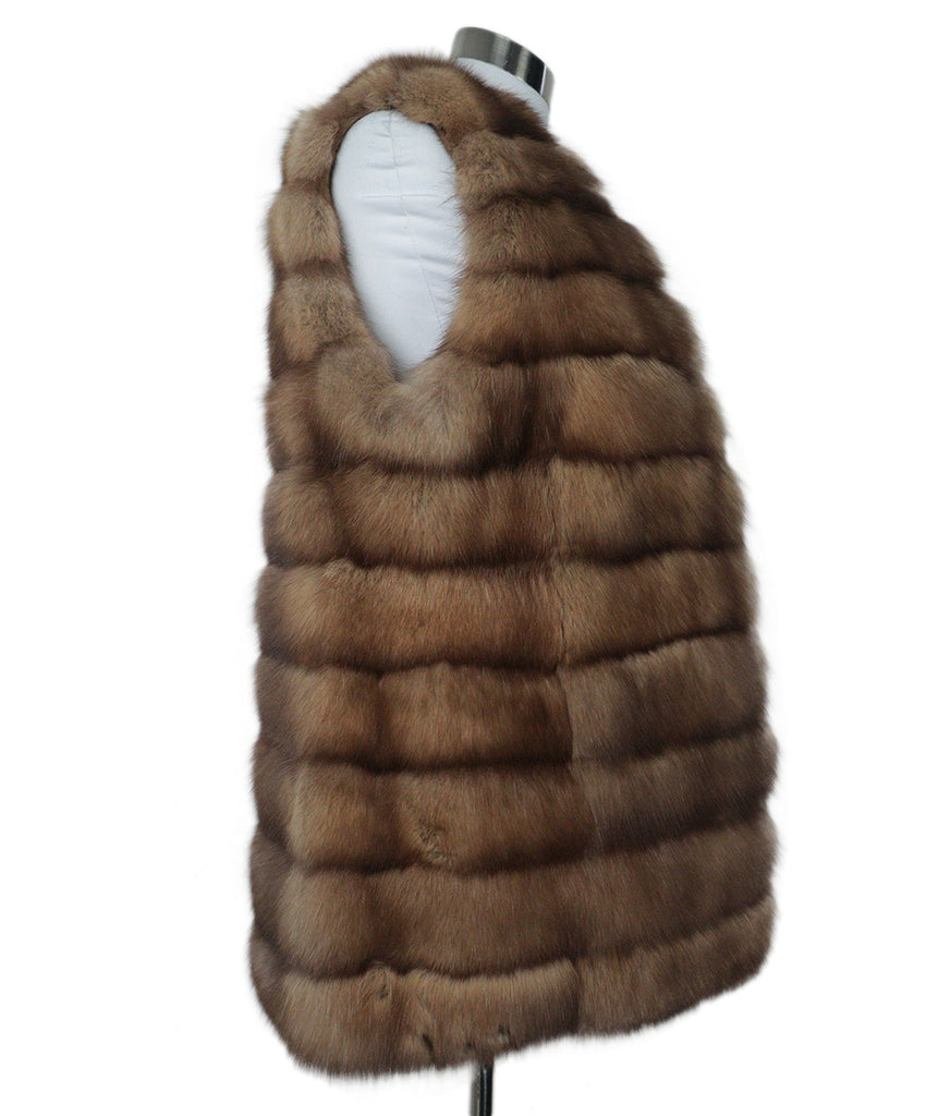 Carlo Tivioli Blond Sable Fur Vest 1