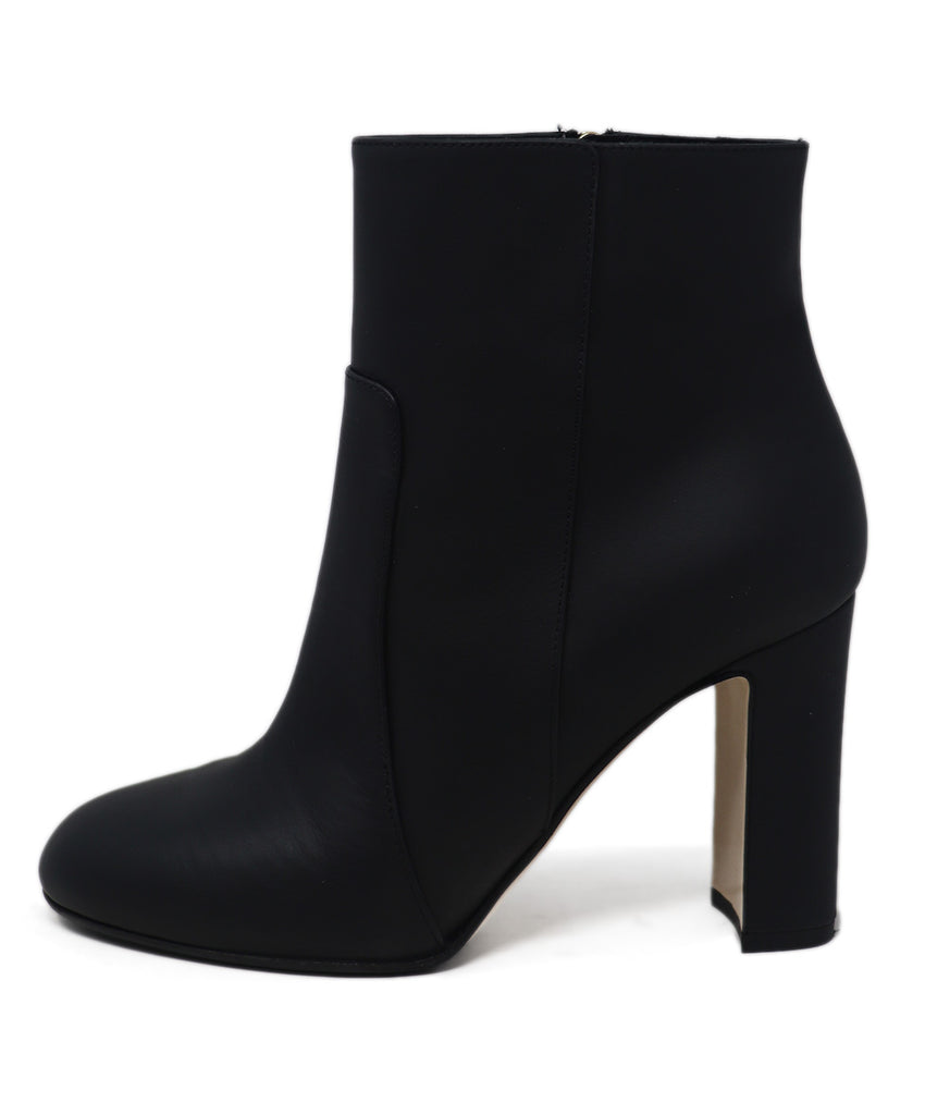 Dolce & Gabbana Black Leather Booties 1