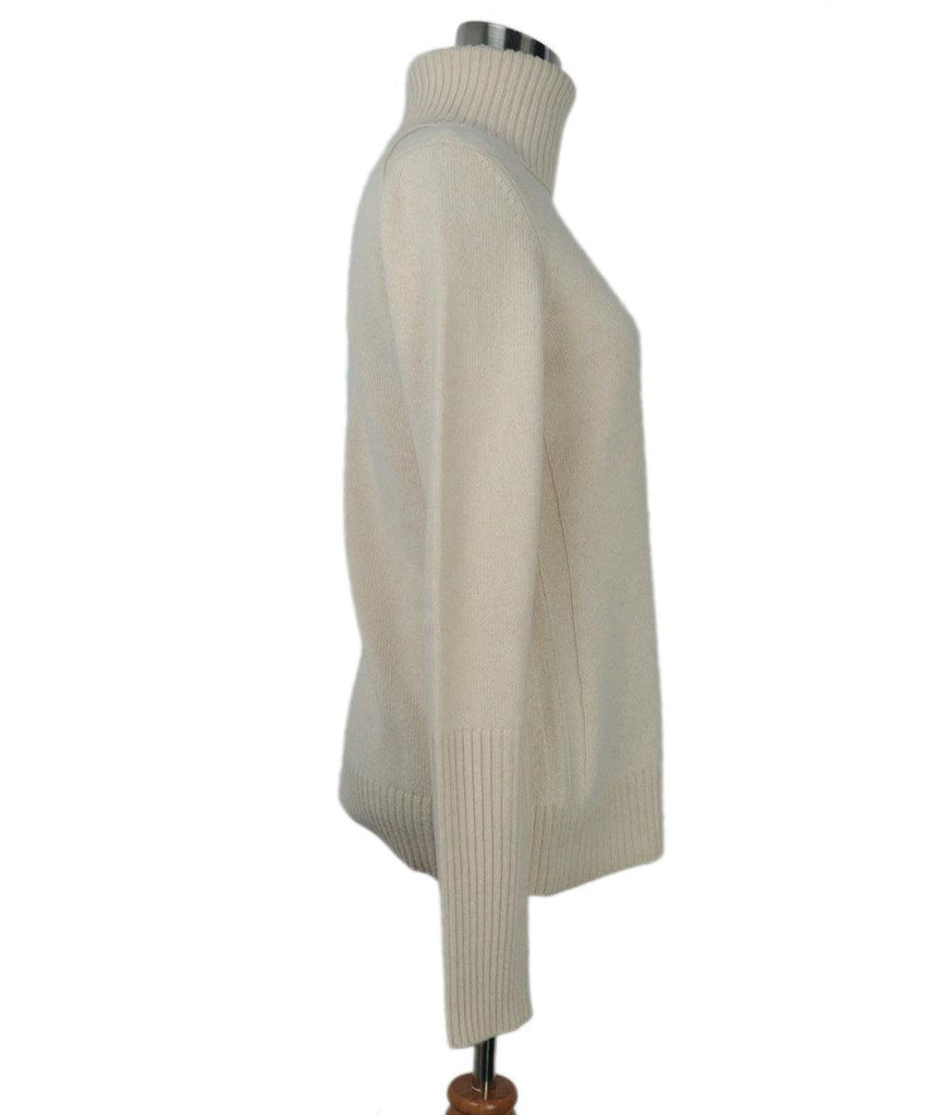 Loro Piana Ivory Cashmere Turtleneck 1