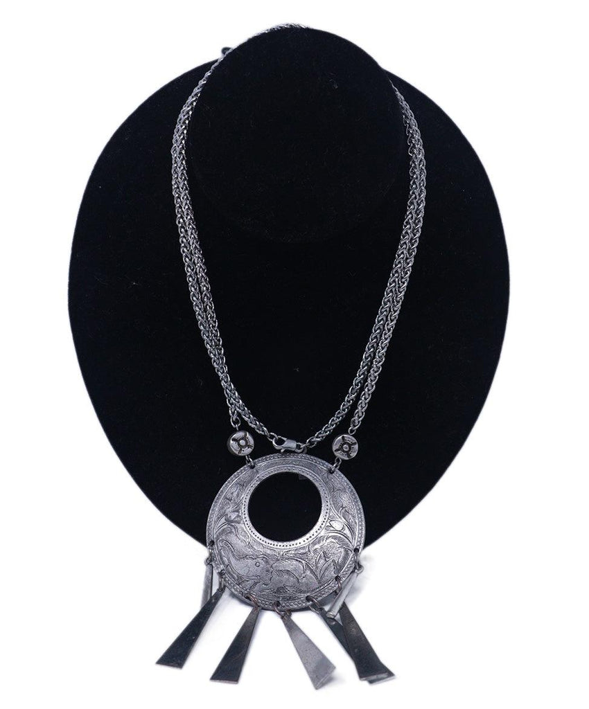 Silver Circle Pendant Necklace 