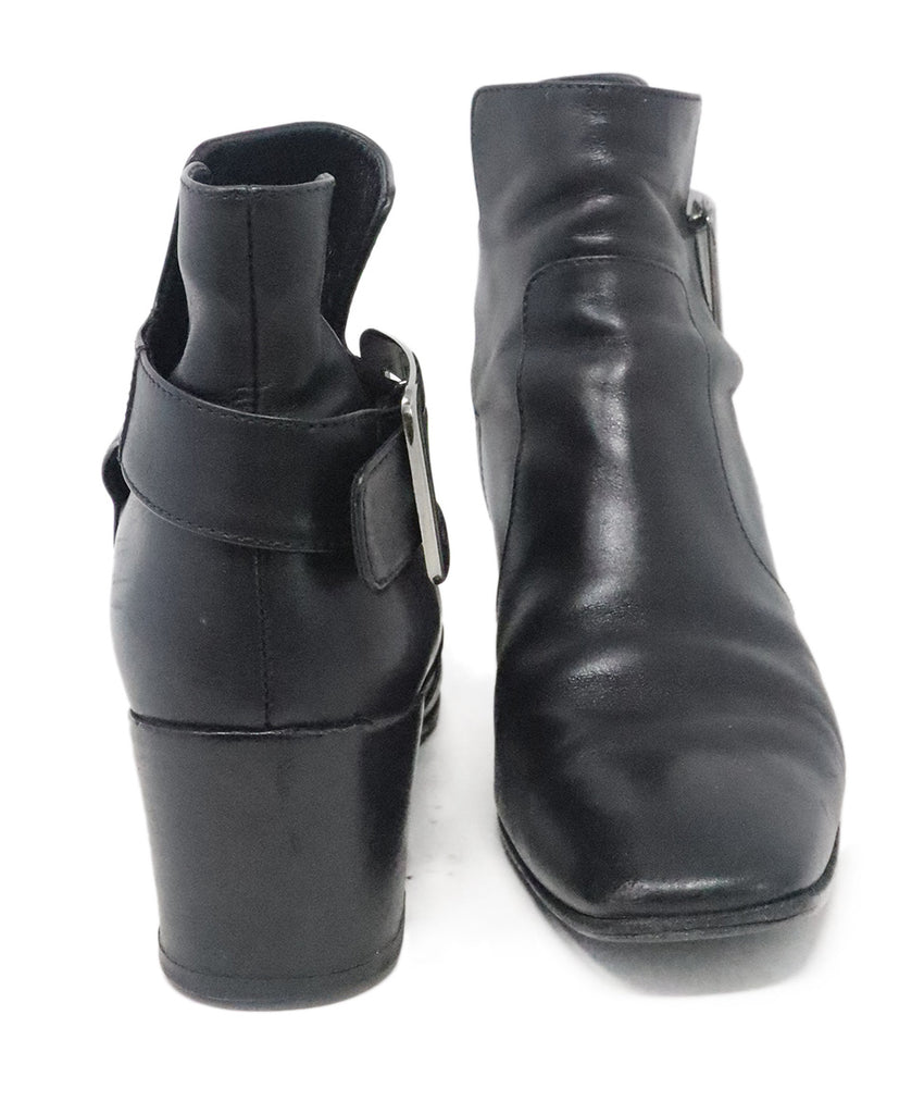 Roger Vivier Black Leather Booties 2