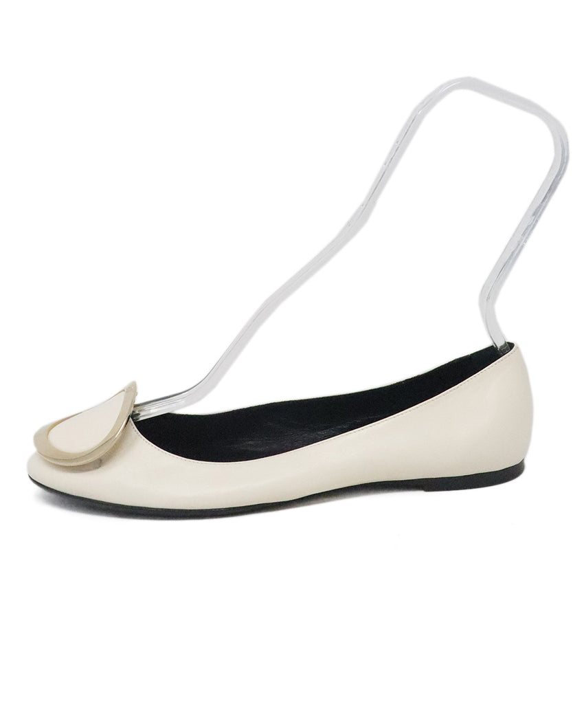 Roger Vivier Ivory Leather Flats 1