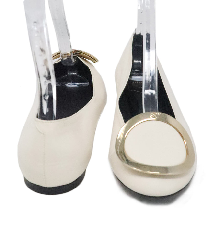 Roger Vivier Ivory Leather Flats 2