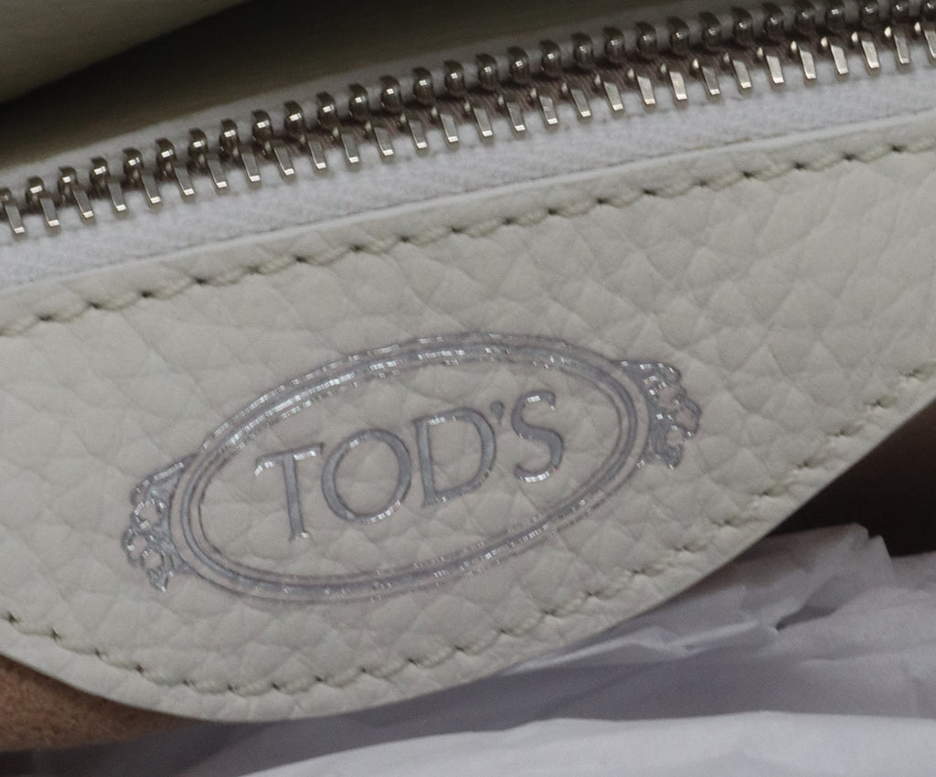 Tod's White Leather No Strap Handbag 7