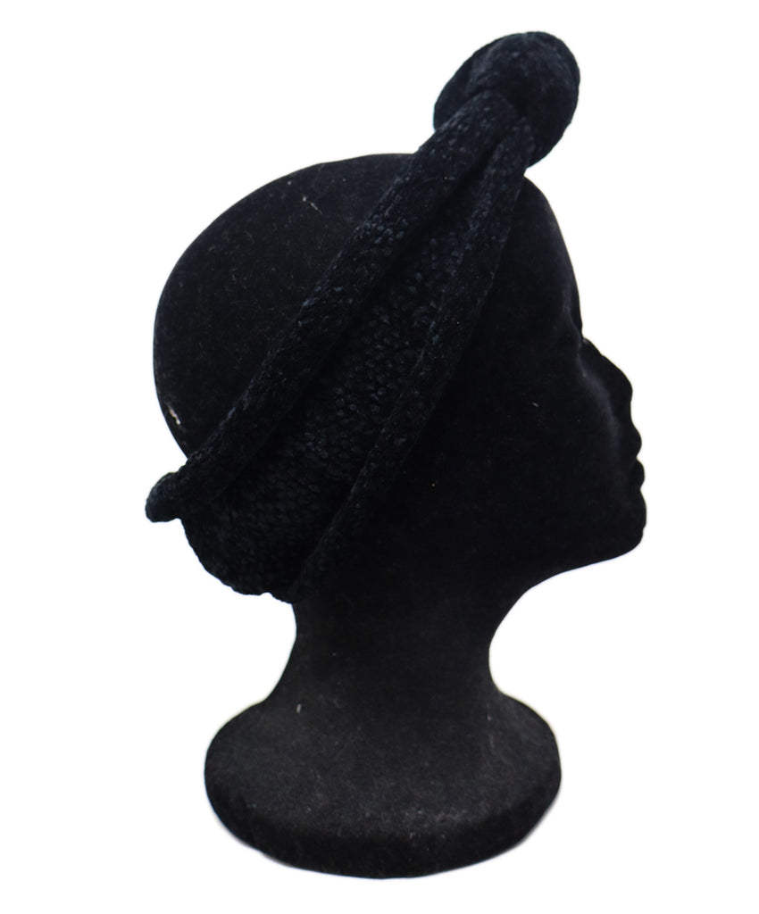 Underwood Black Chenille Headband 1